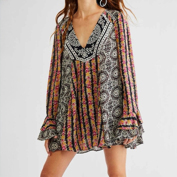 Free People Dresses & Skirts - FREE PEOPLE Fallin Into You Long Sleeve Tunic Dress Black Combo size XS
